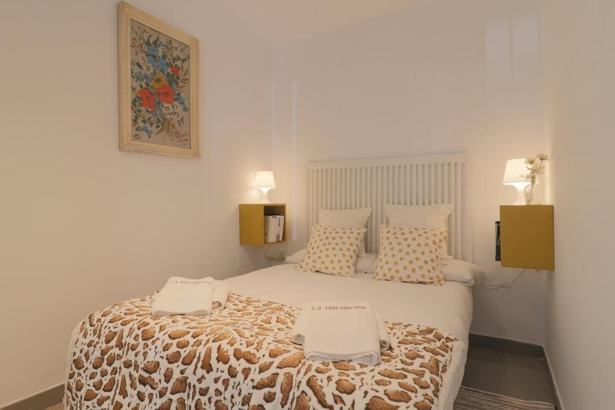 C52 - Seaside 2 Bedrooms By The Center マラガ エクステリア 写真